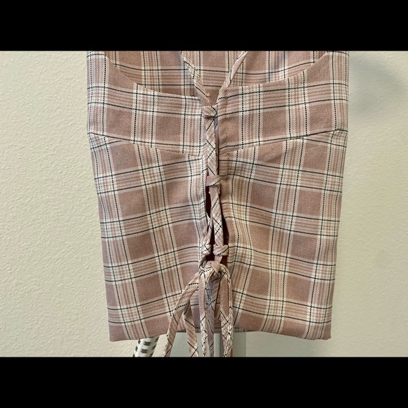 Adjustable plaid spaghetti strap crop top with corset style back - small - NWT - Picture 4 of 7